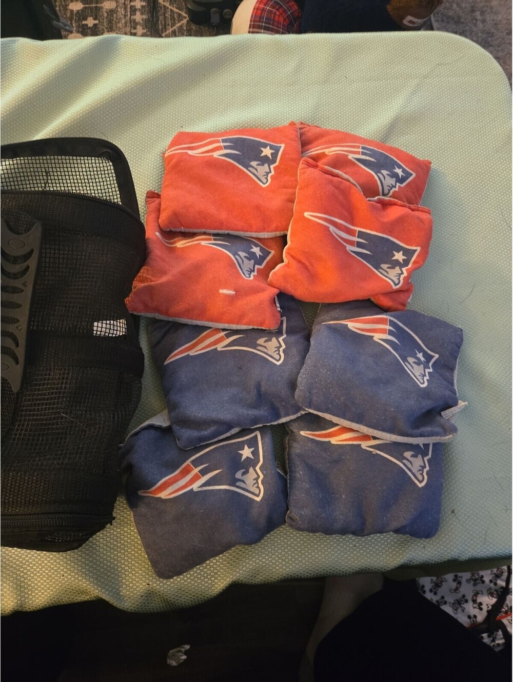 New England Patriots NFL Cornhole Bean Bag Set with Mesh Carry Case - Picture 2 of 6